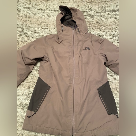 The North Face - Women's Highanddry Triclimate Insulated 3-in-1 Jacket- Mauve - Picture 8 of 11